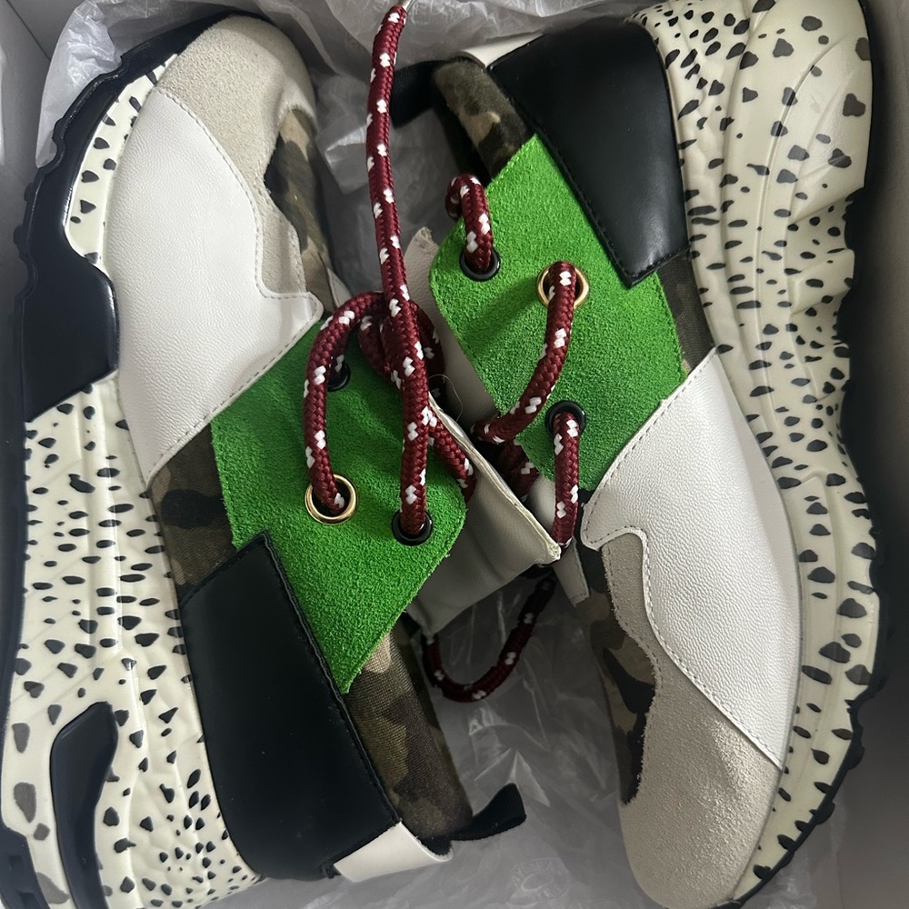Steve Madden Cliff women’s size 7 NEW!